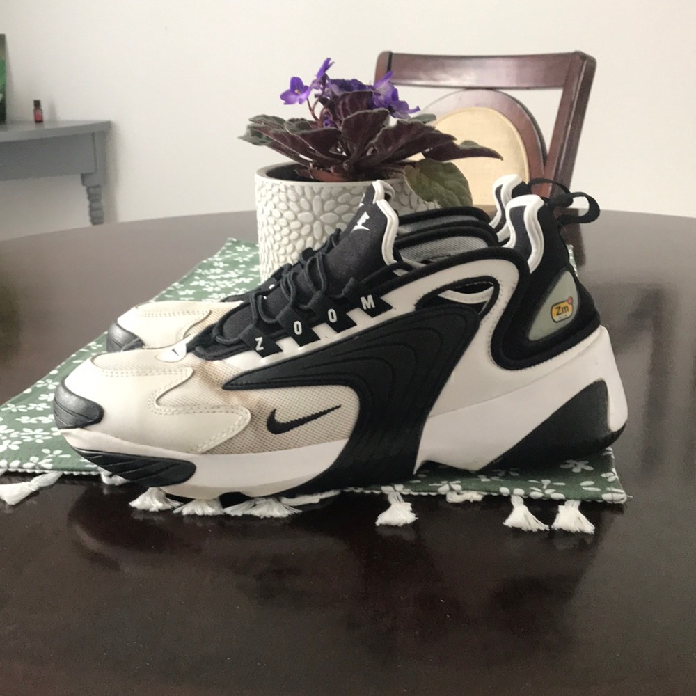 NIKE ZOOM 11.5